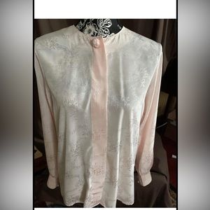 Vintage Claude Bennett Size 10 Women’s Delicate Pink Blouse 40” Bust 26” Length